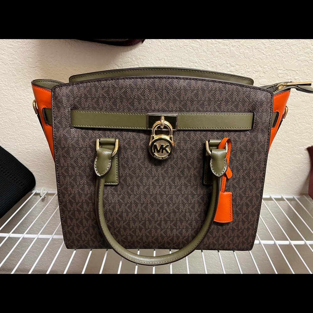 Michael Kors Hamilton satchel purse one of a kind.